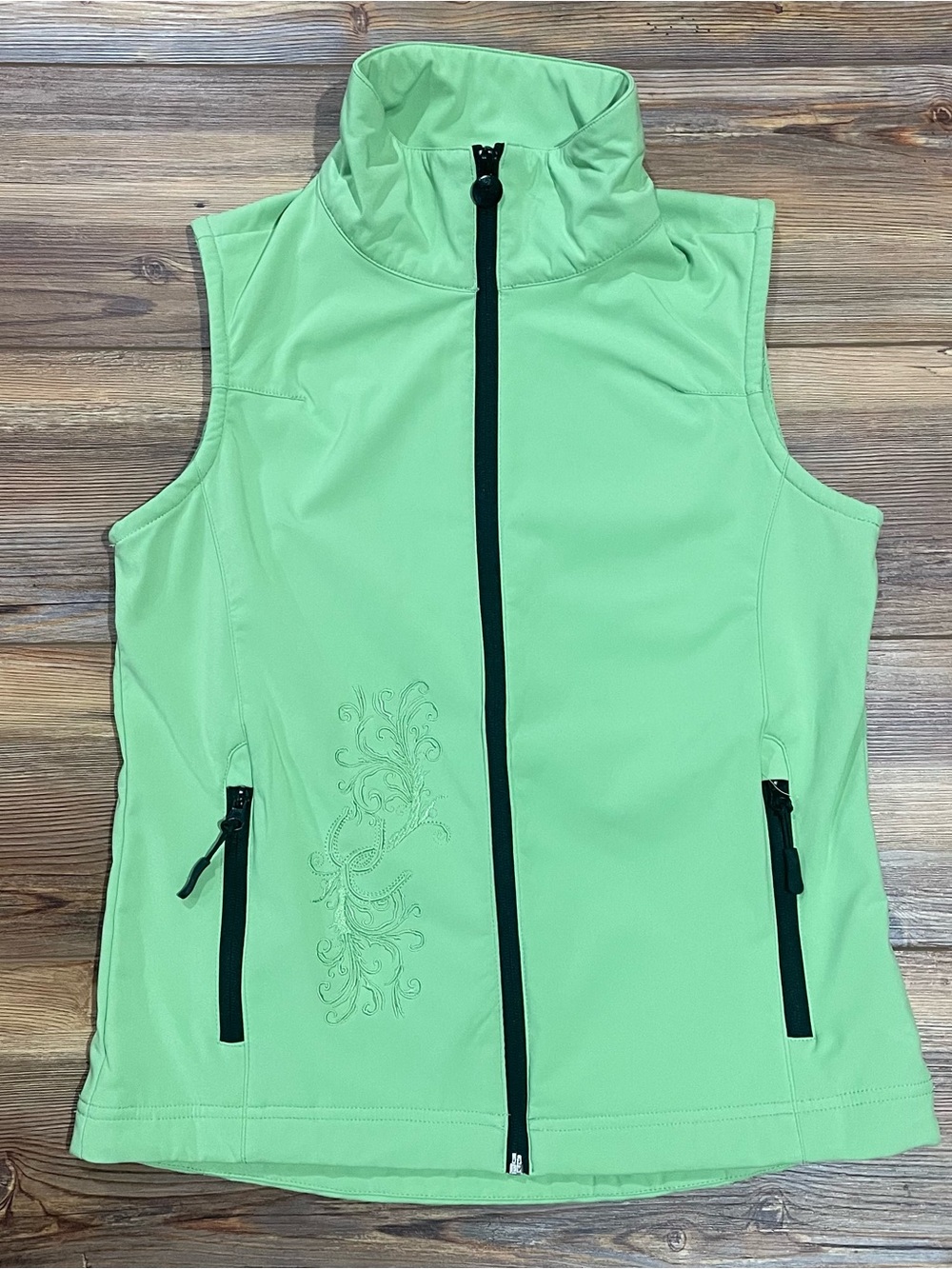 Outback Trading Company Carolina’s Soft Shell Vest Green Equestrian Size Small